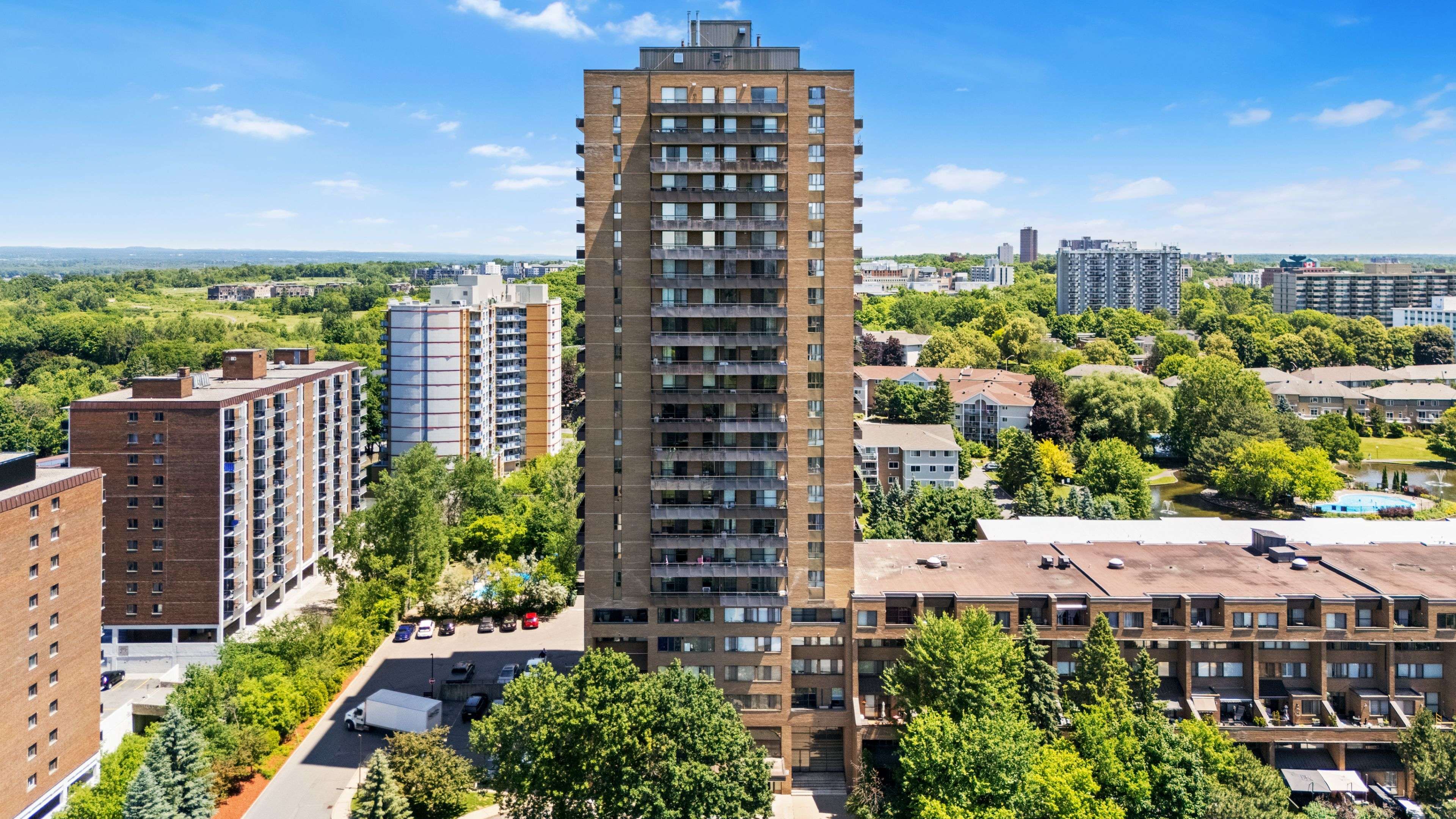 Manor Park - Cardinal Glen And Area, ON K1K 3X4,505 St. Laurent BLVD #2406