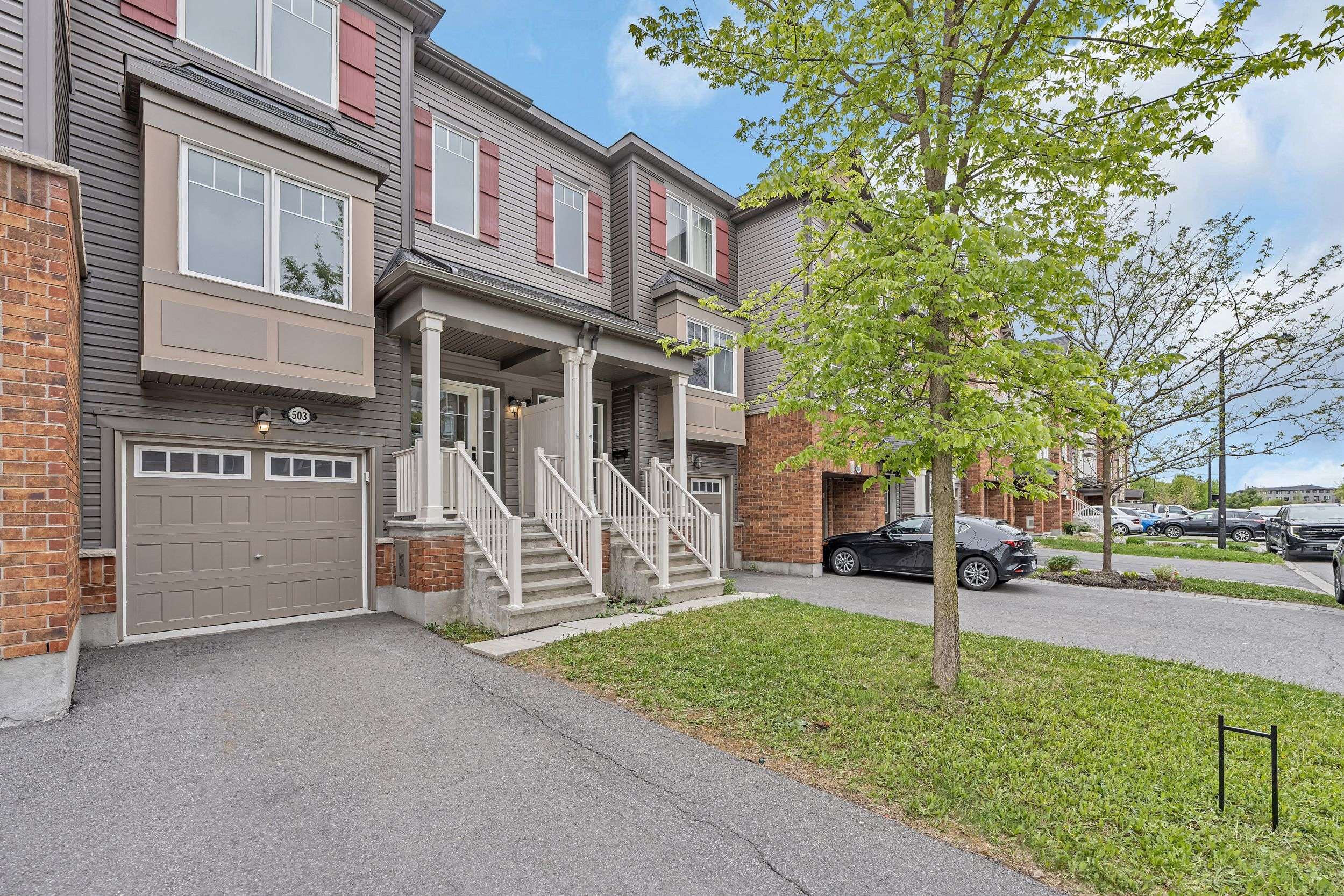 Kanata, ON K2M 0J4,503 Coldwater CRES