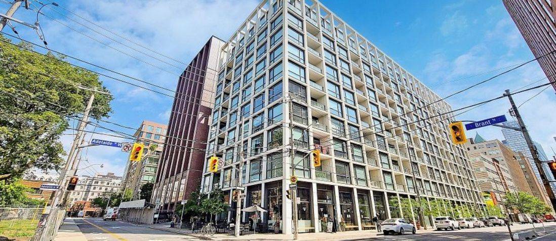 Toronto C01, ON M5V 2L9,39 Brant ST #707