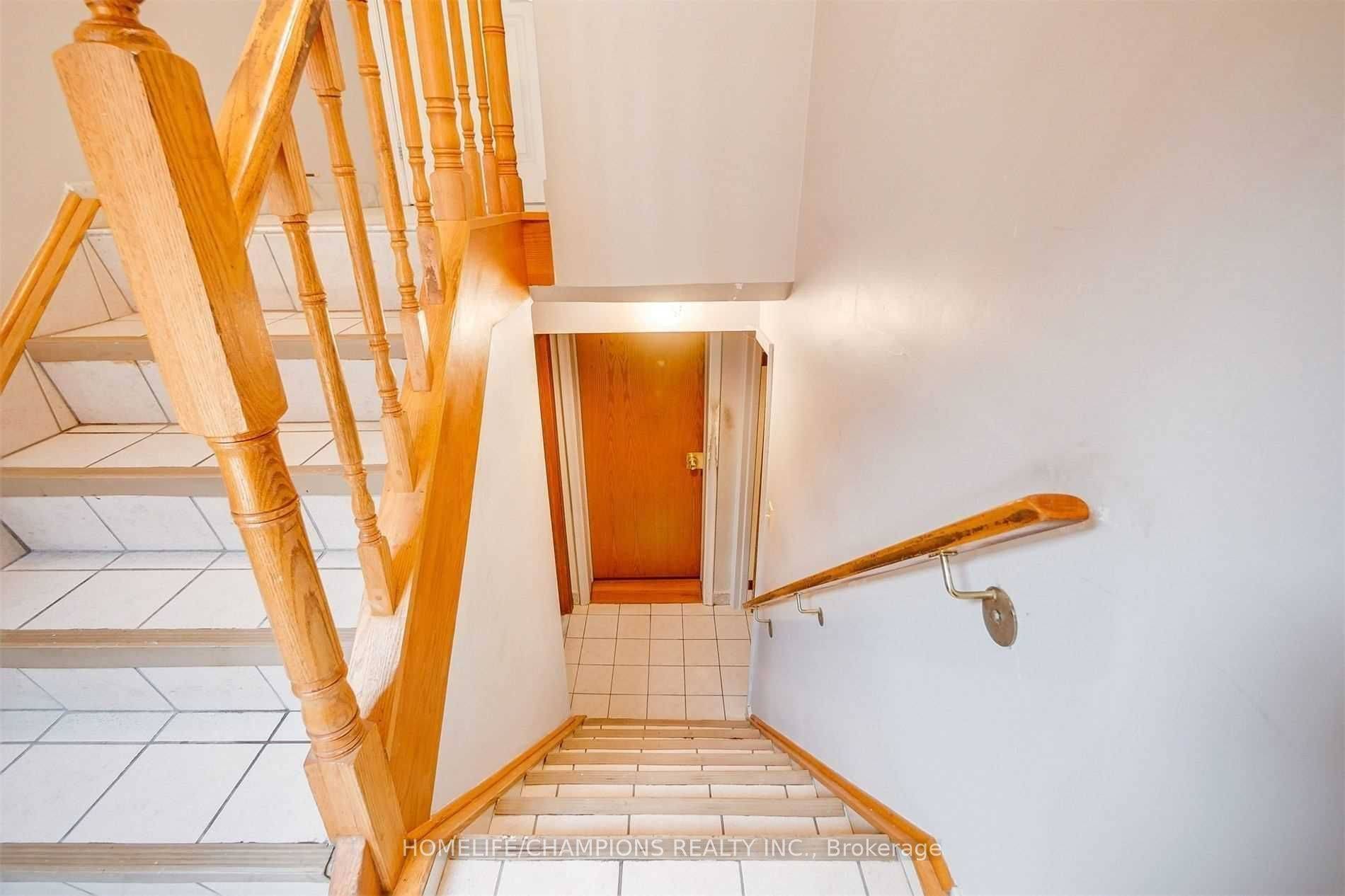 Toronto W05, ON M3M 2S5,65 Whitburn CRES #BSMT 2