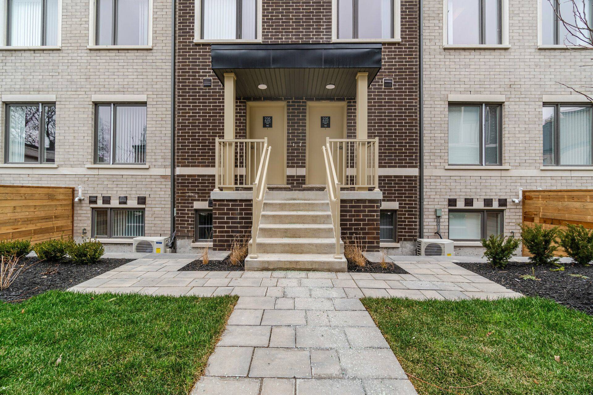 Toronto W06, ON M8V 0J5,235 Birmingham ST #142