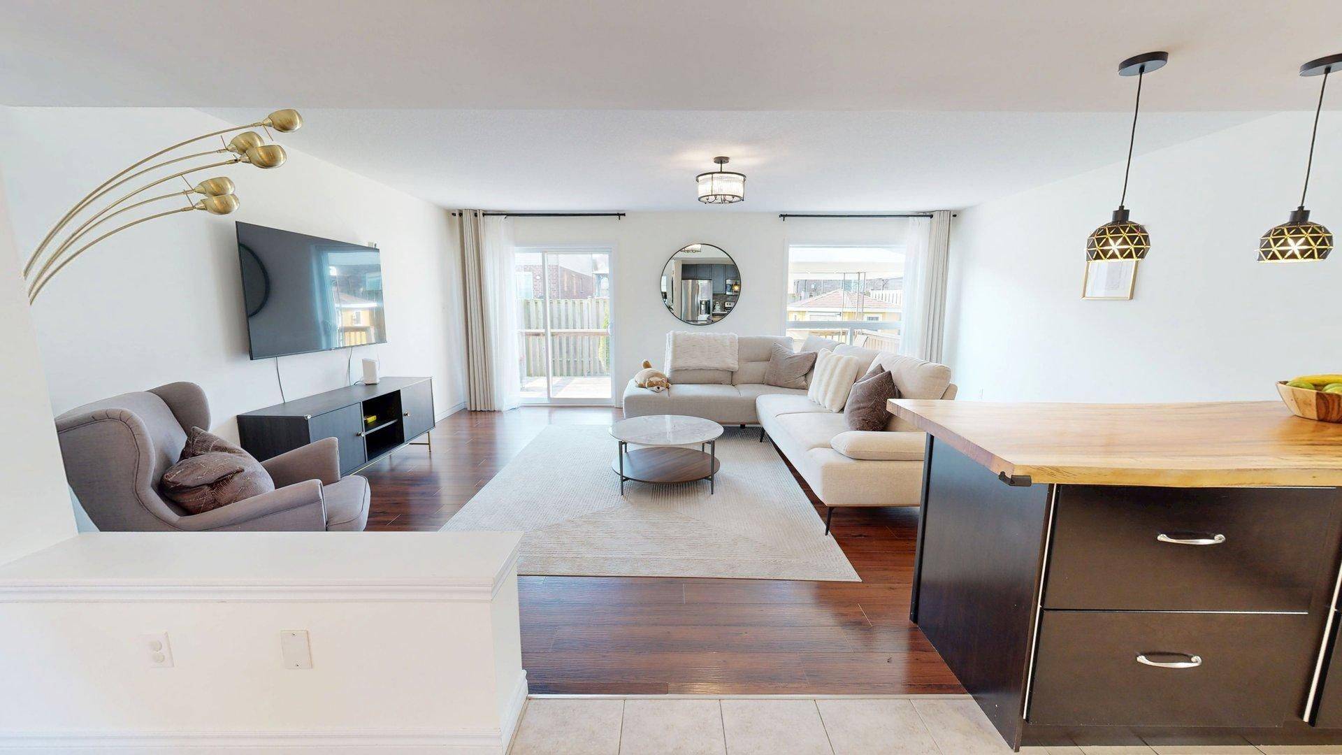 London North, ON N6G 5K3,868 Reeves AVE