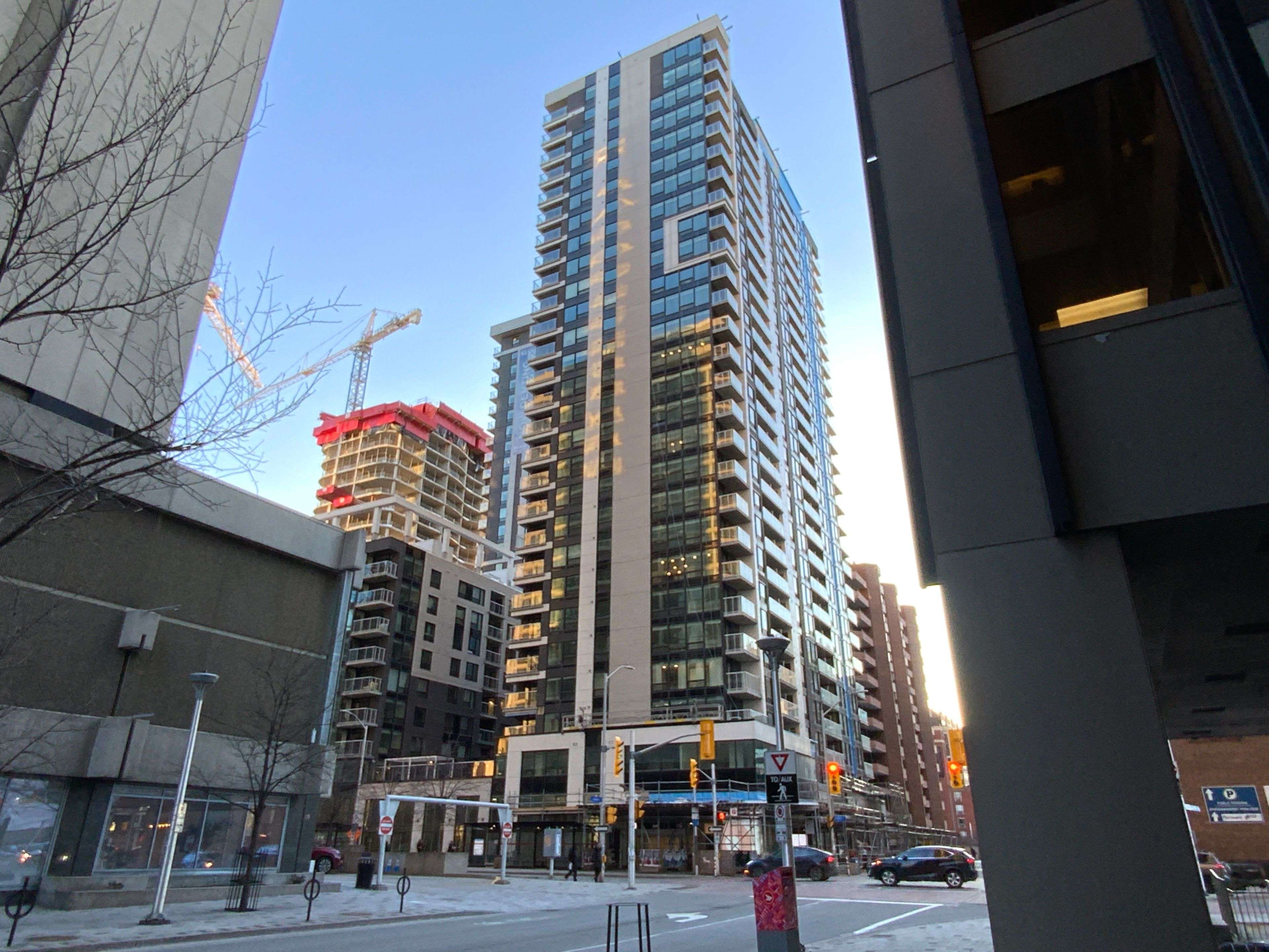 Ottawa Centre, ON K1R 0G1,340 QUEEN ST #2511