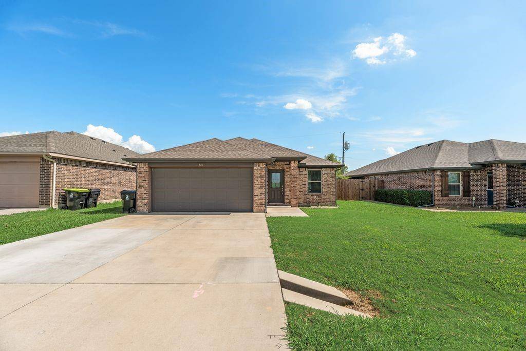 Pilot Point, TX 76258,421 W Holford Street
