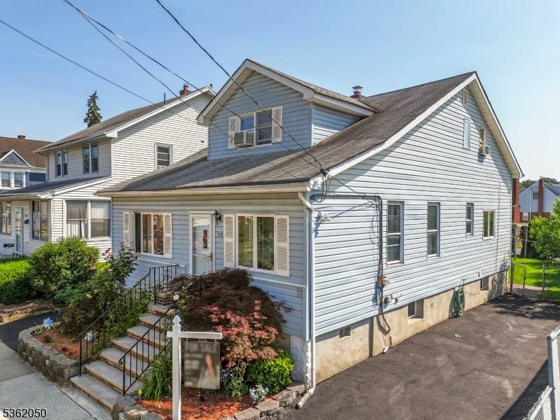 Totowa Boro, NJ 07512,159 Lincoln Ave