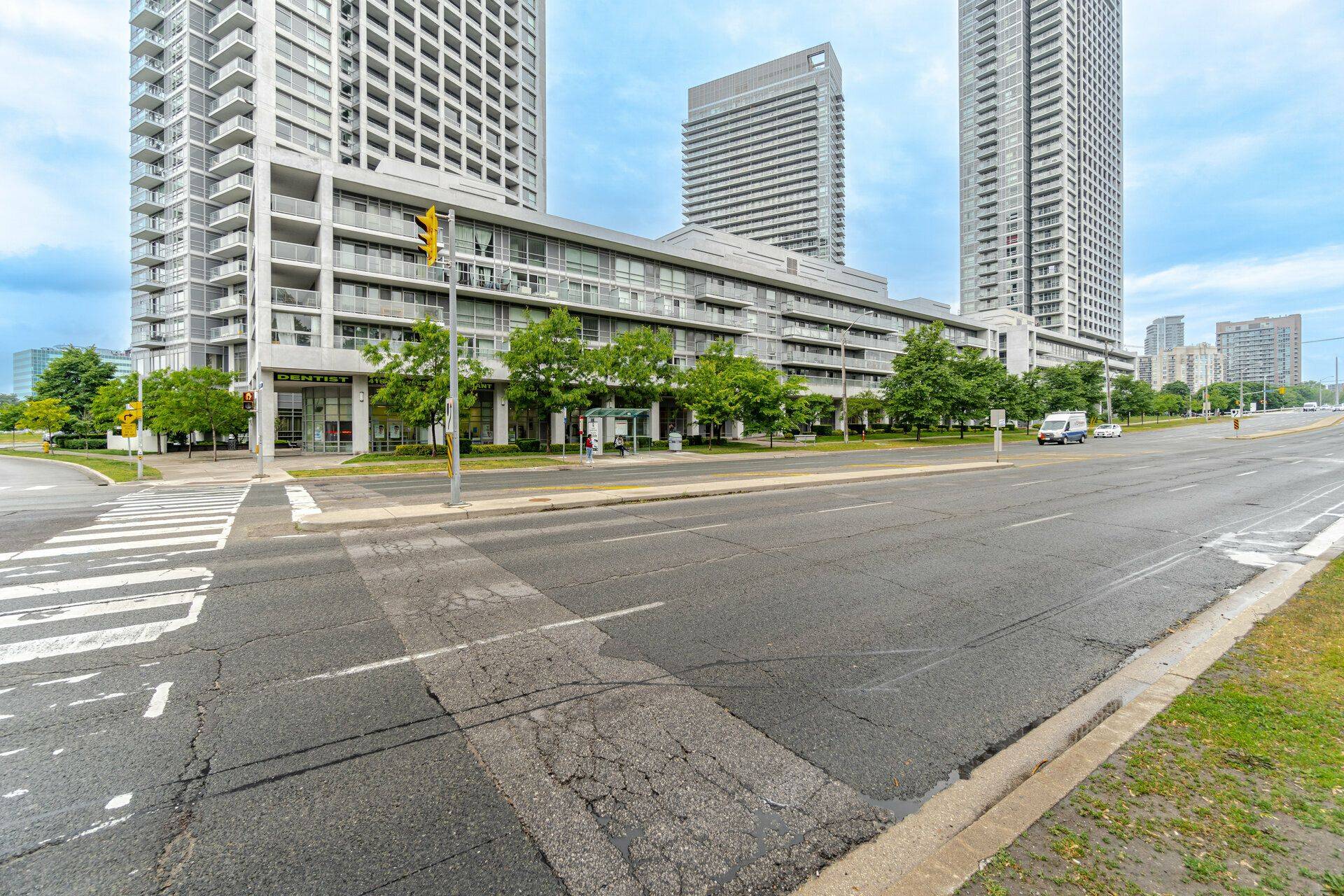 Toronto C15, ON M2J 0A8,2035 Sheppard AVE E #335