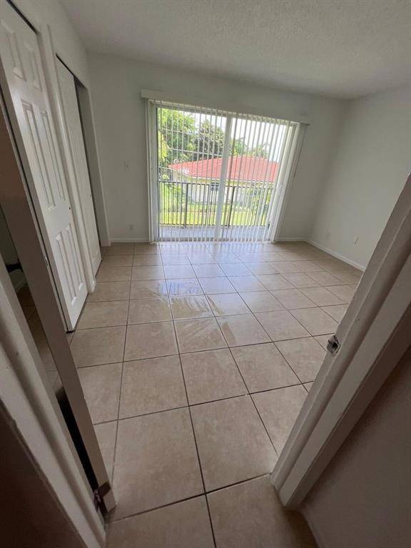 Coral Springs, FL 33065,8011 NW 35th Ct #2
