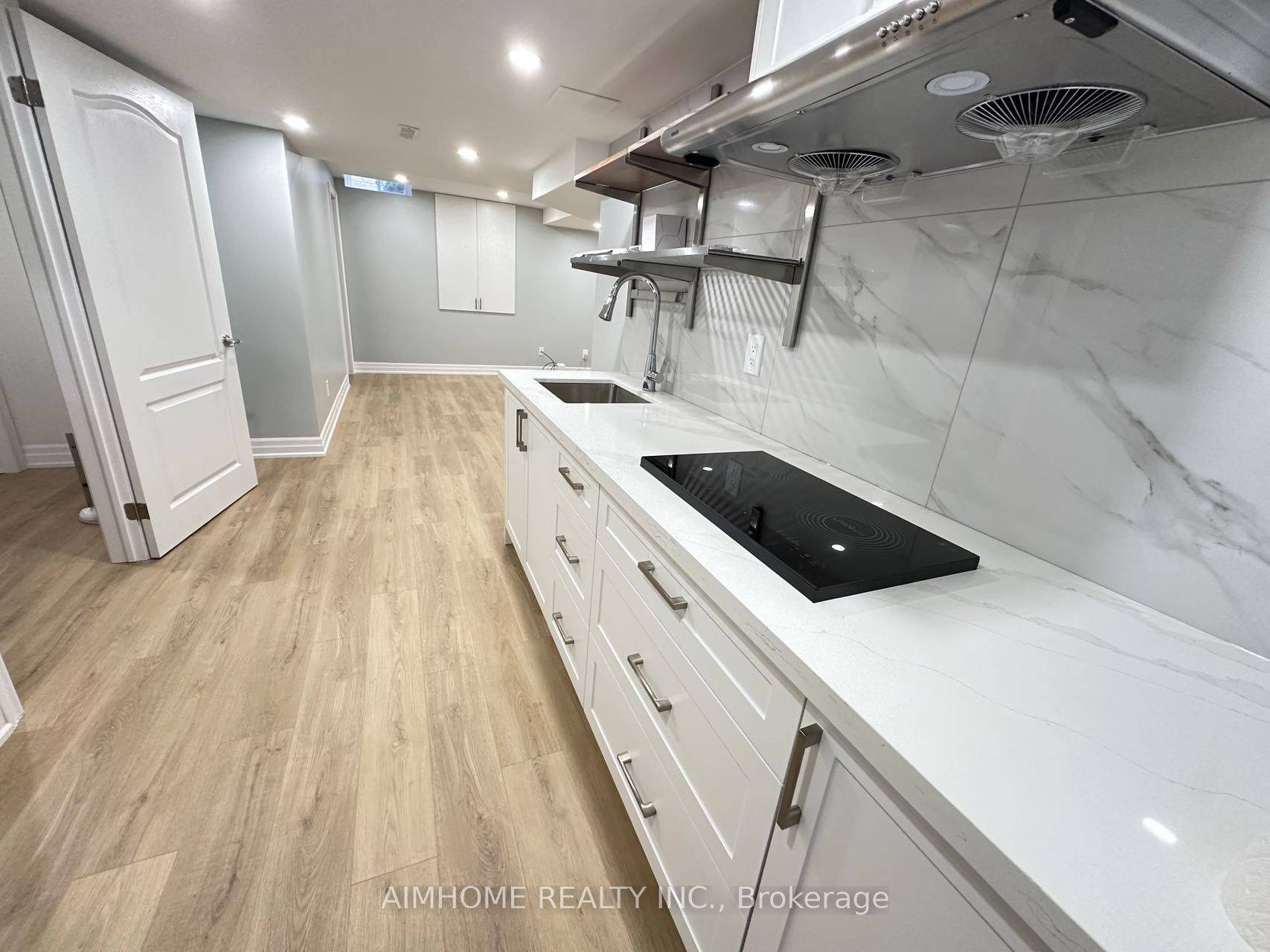 Vaughan, ON L6A 2H3,130 Hollybush DR #Bsmt-1