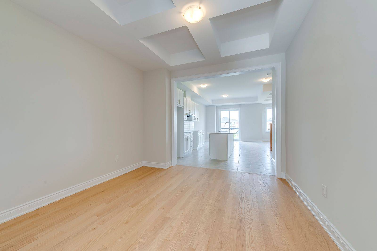 Oakville, ON L6H 7Z3,3083 Perkins WAY