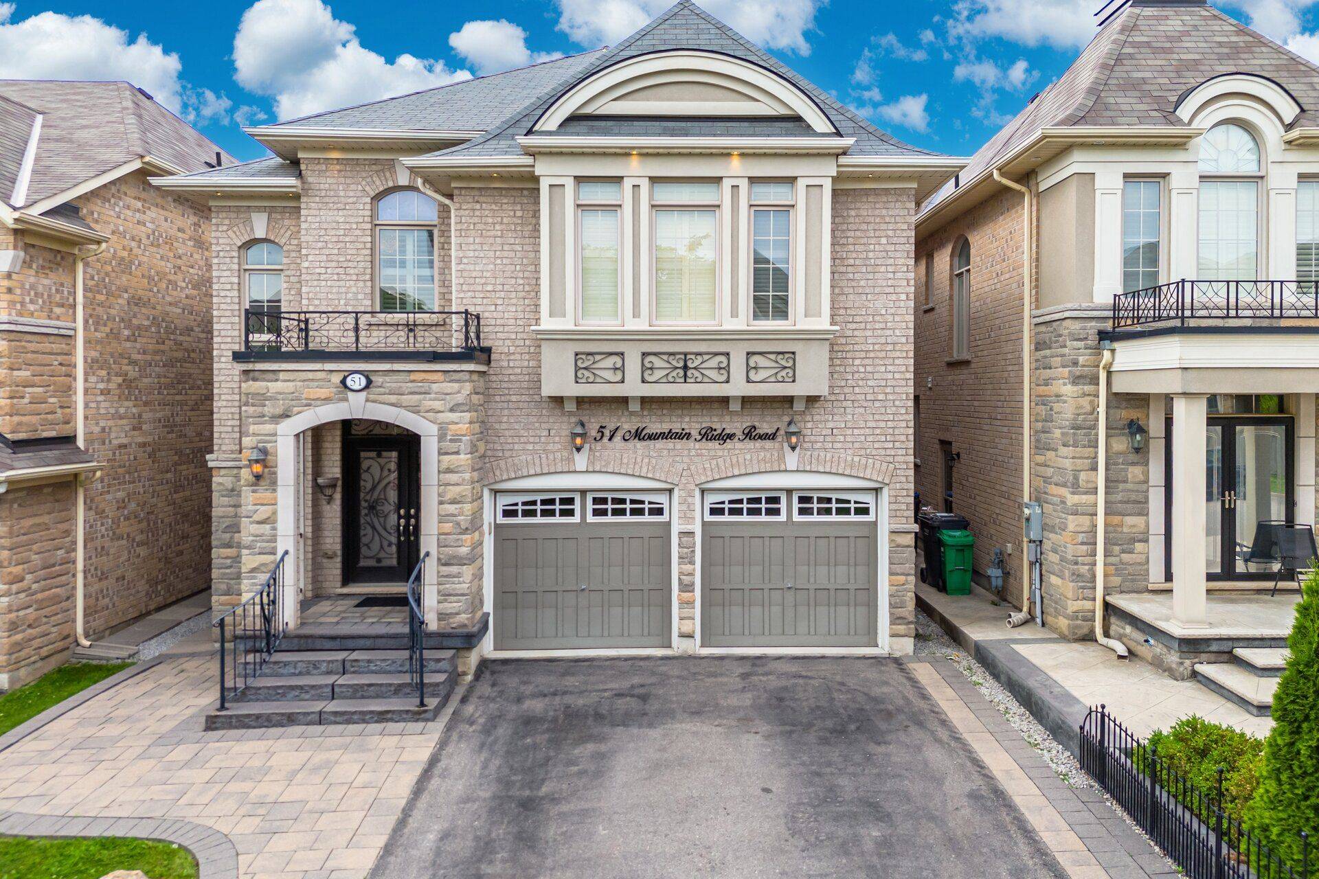Brampton, ON L6Y 0T2,51 MOUNTAIN RIDGE RD