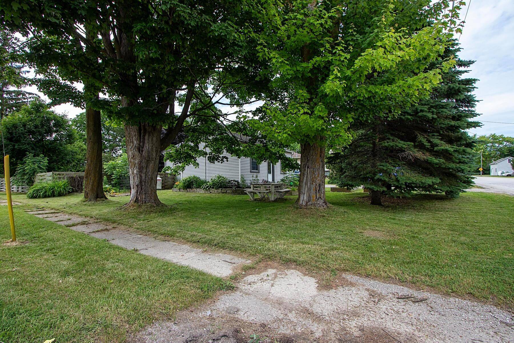 West Perth, ON N0K 1H0,3192 Perth 163 RD