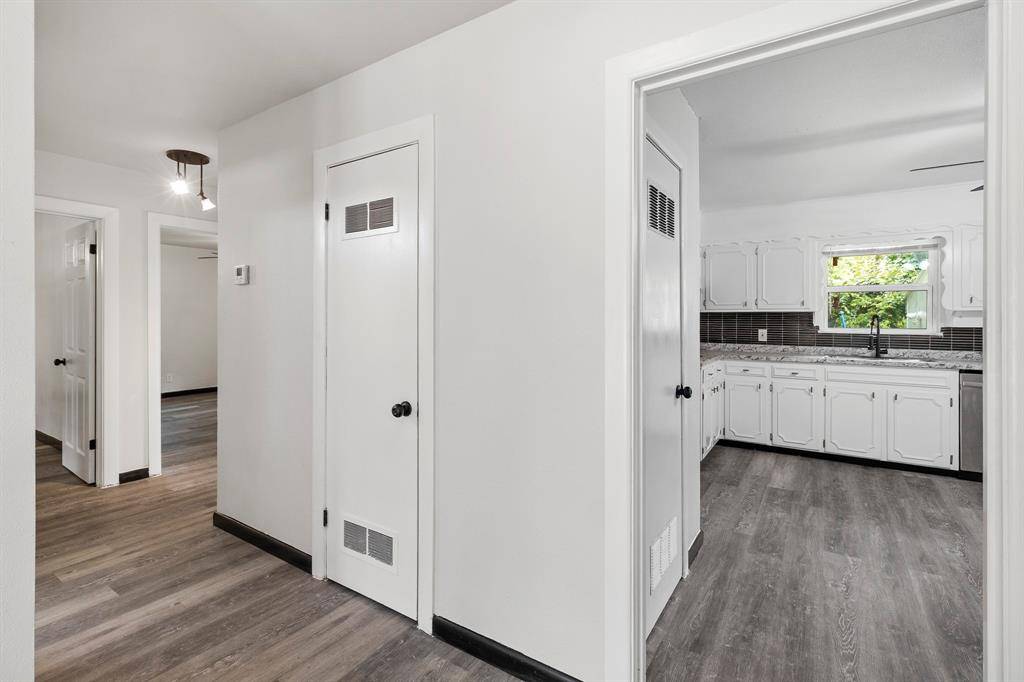 Hurst, TX 76053,224 Brown Trail
