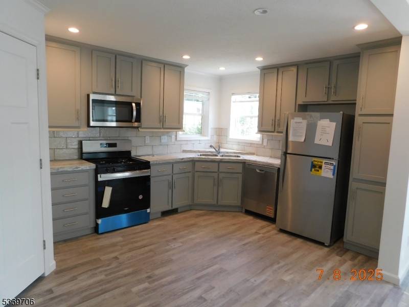 Oxford Twp., NJ 07863,78 Back St