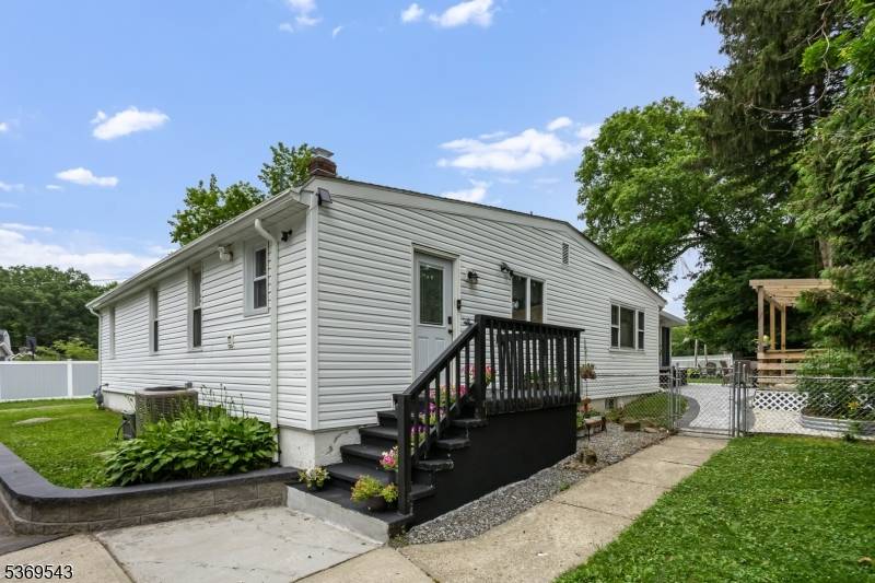 Bloomingdale Boro, NJ 07403,75 Glenwild Ave