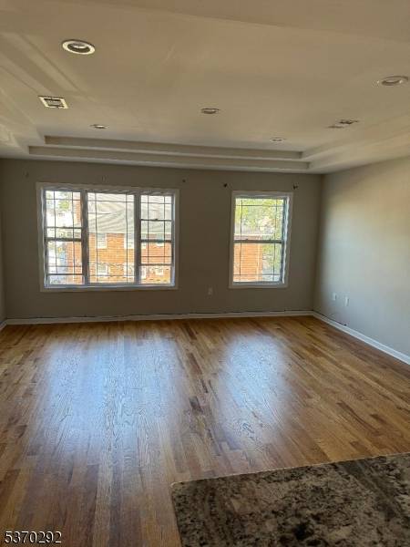Elizabeth City, NJ 07201,504 Madison Ave