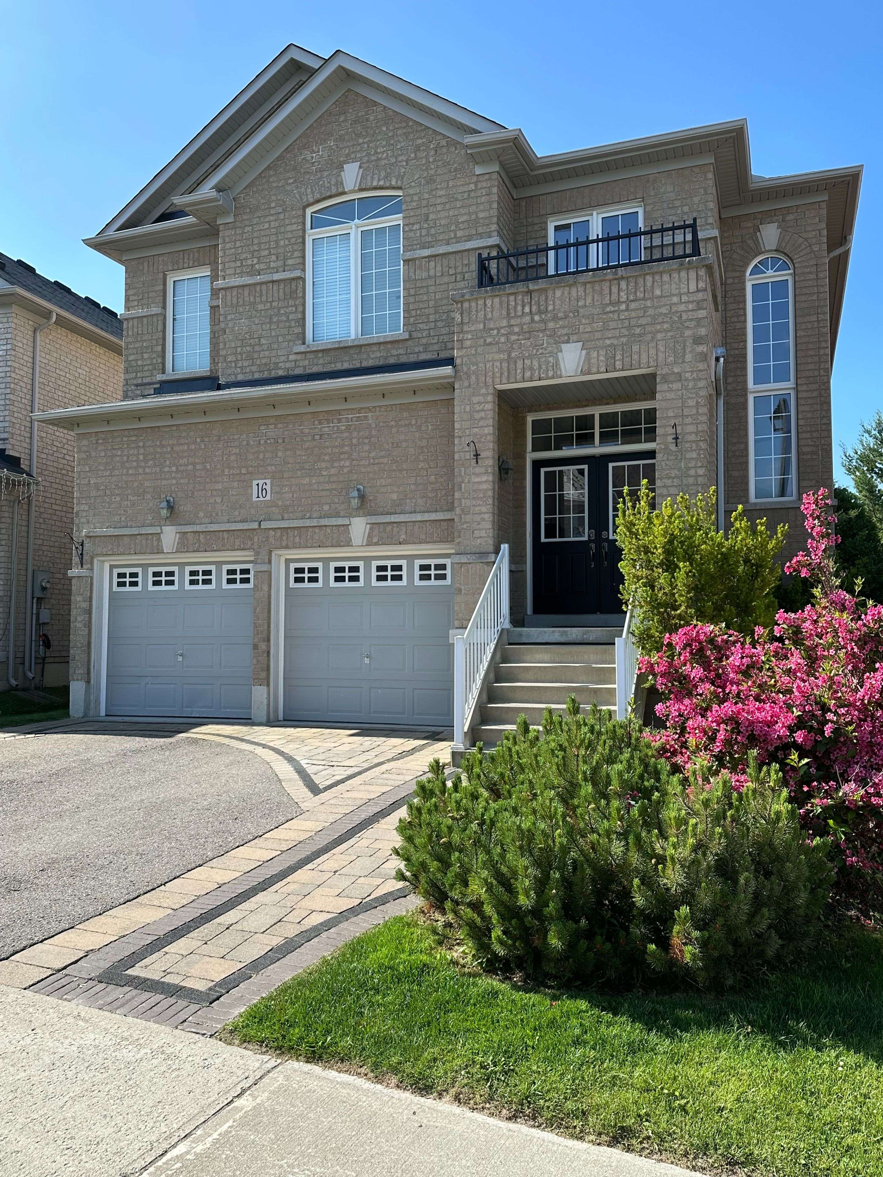 East Gwillimbury, ON L9N 0A6,16 Nature Way CRES