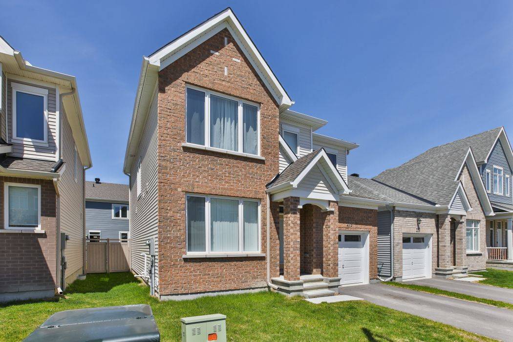 Orleans - Convent Glen And Area, ON K1W 0M6,273 Argonaut CIR