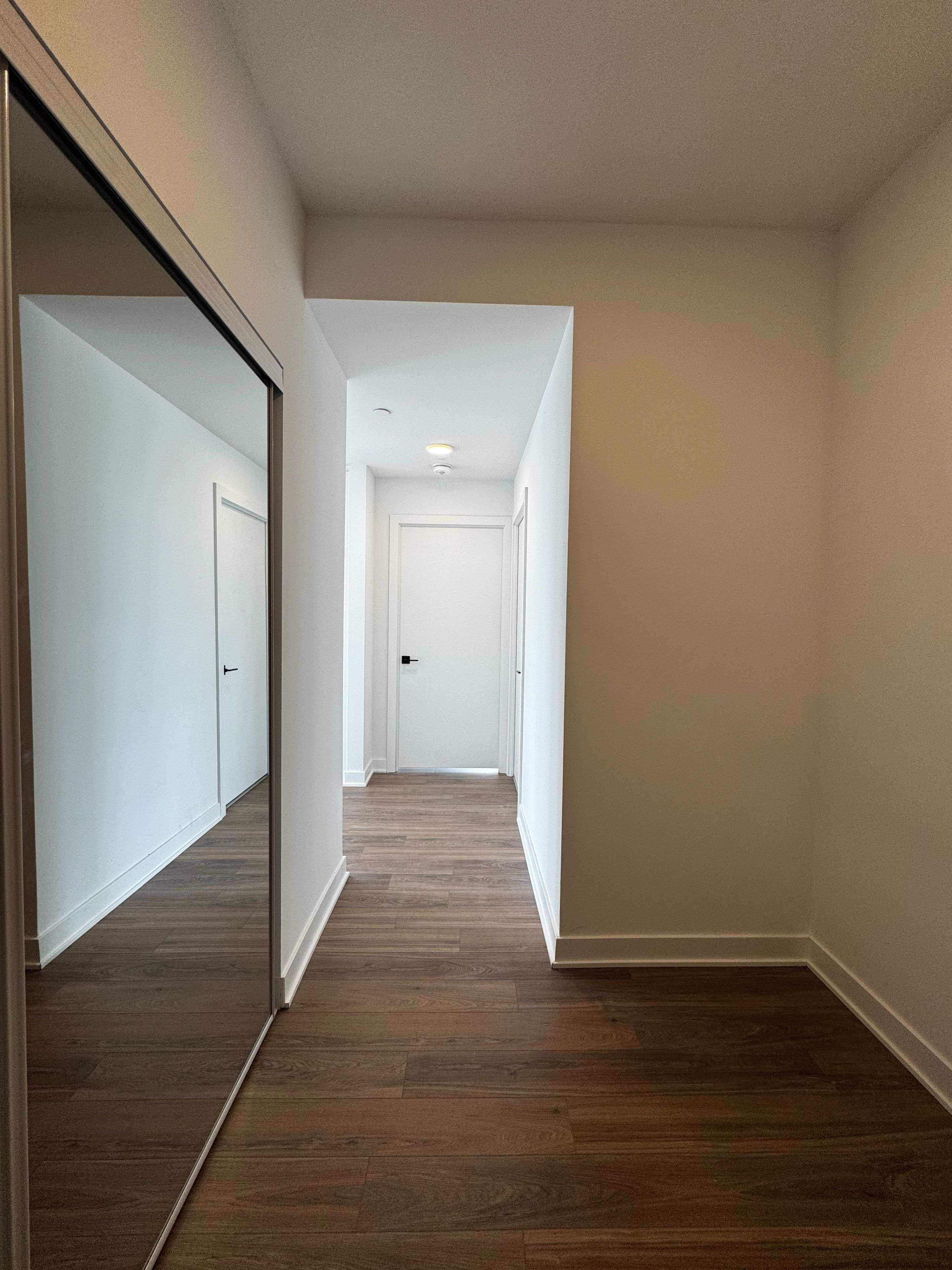 Hamilton, ON L8E 2J8,2782 Barton ST E #906