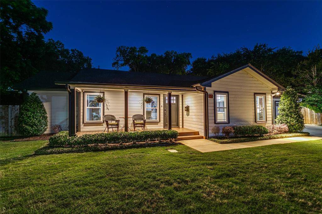 Grapevine, TX 76051,854 E Wall Street