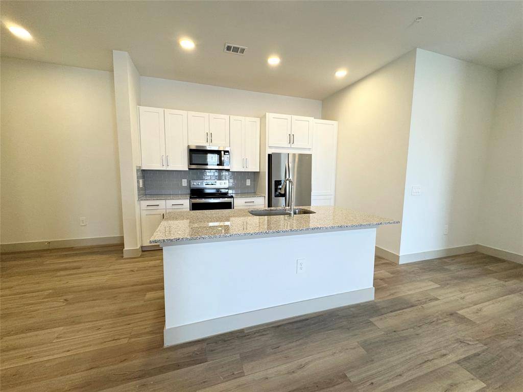 Plano, TX 75024,4708 W Spring Creek Parkway #3218