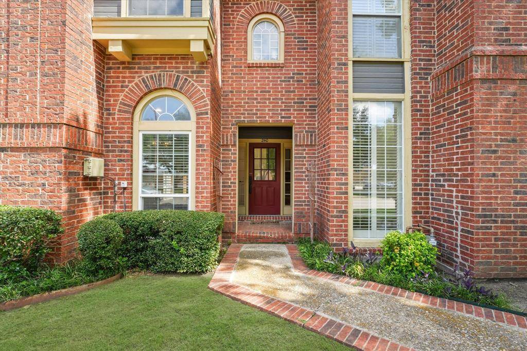 Denton, TX 76207,240 Cobblestone Row