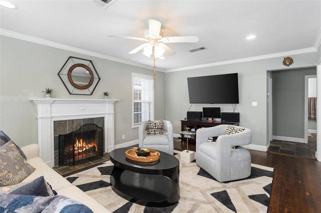 Fort Worth, TX 76109,2721 Benbrook Boulevard
