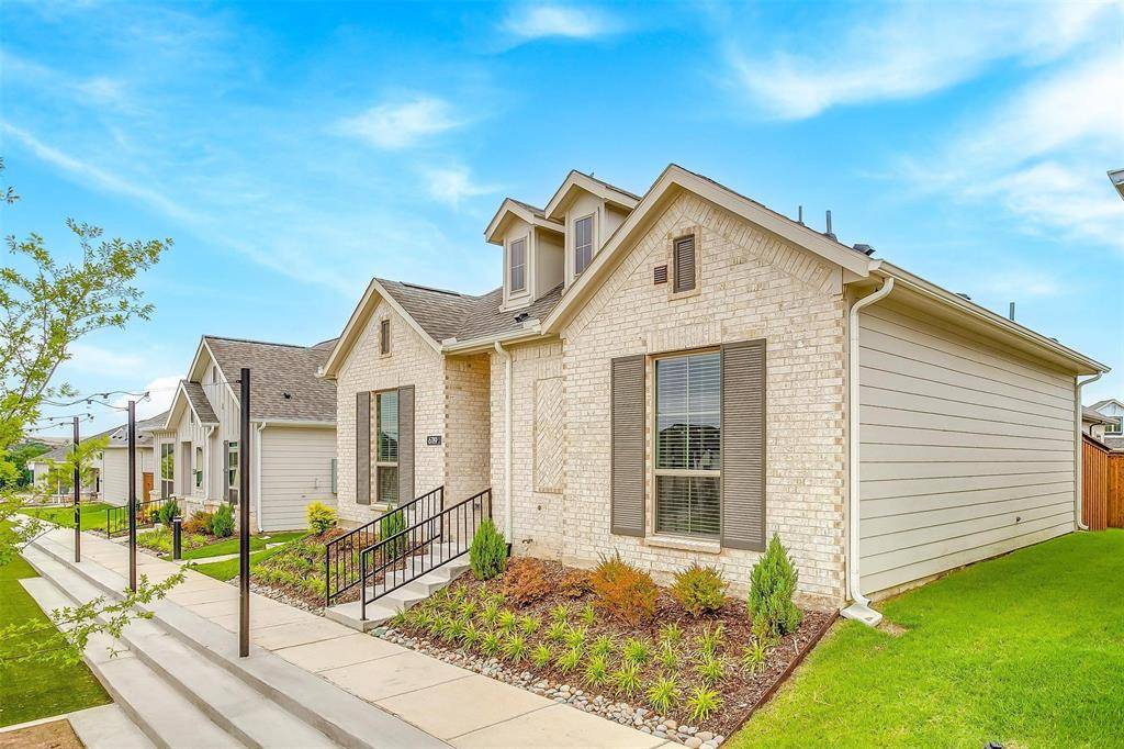 Fort Worth, TX 76126,10434 Peonia Street