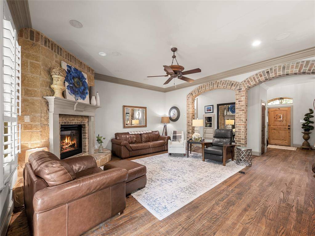 Grapevine, TX 76051,723 N Dove Road