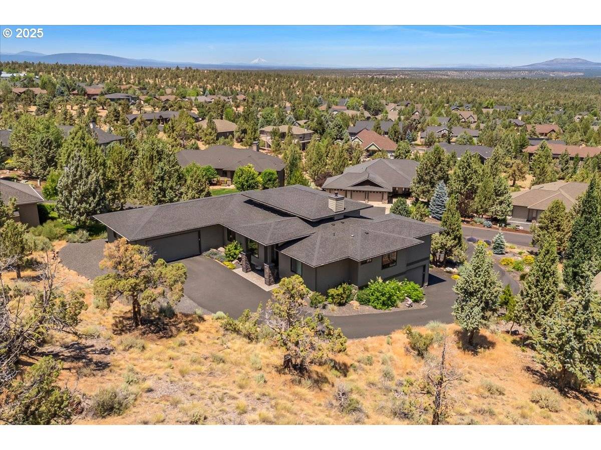 Redmond, OR 97756,10175 SUNDANCE RIDGE LOOP