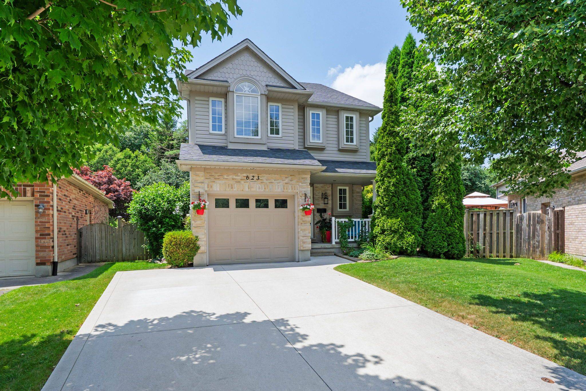 London North, ON N6H 5J5,623 Thornwood CT