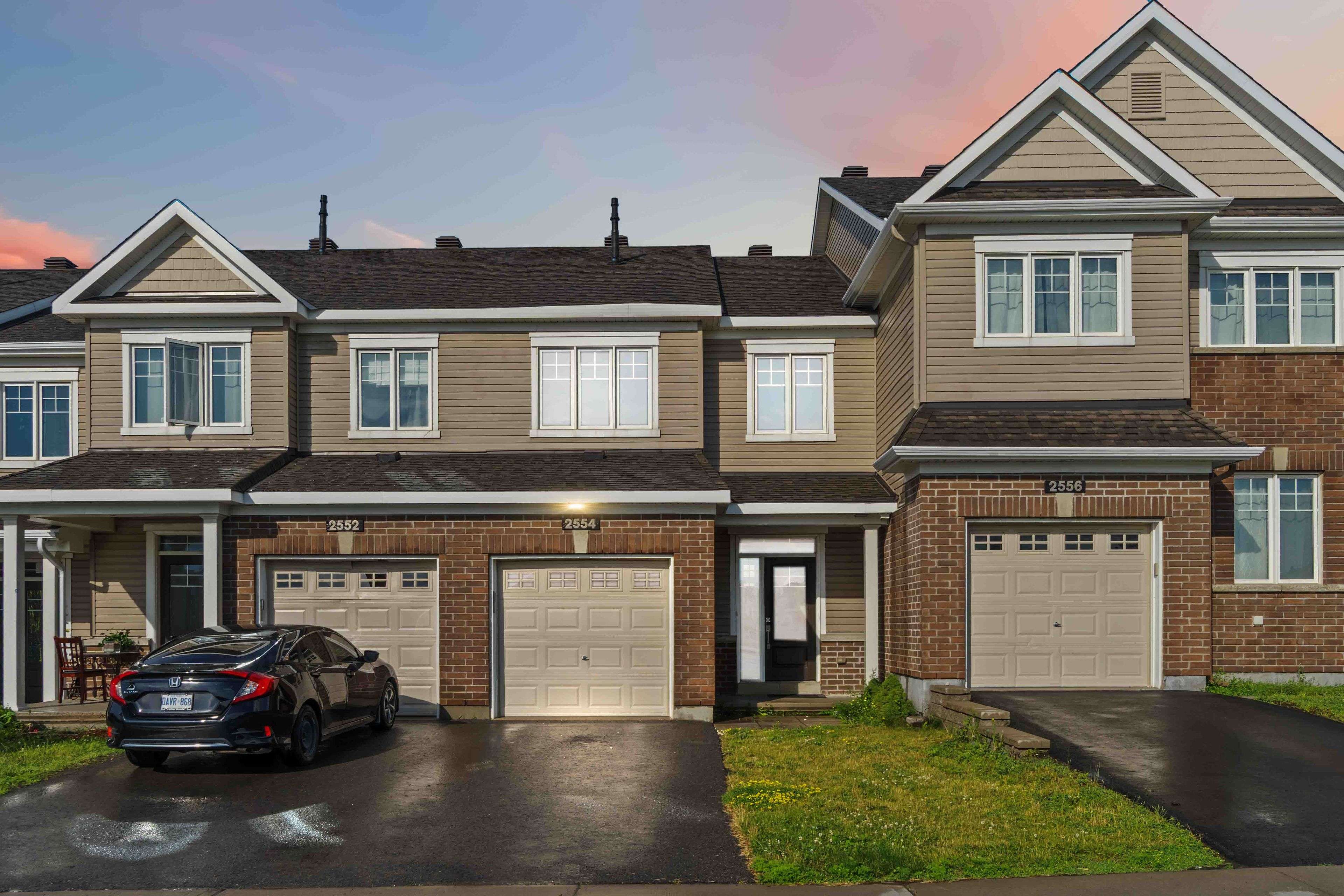 Barrhaven, ON K2C 3H2,2554 River Mist RD