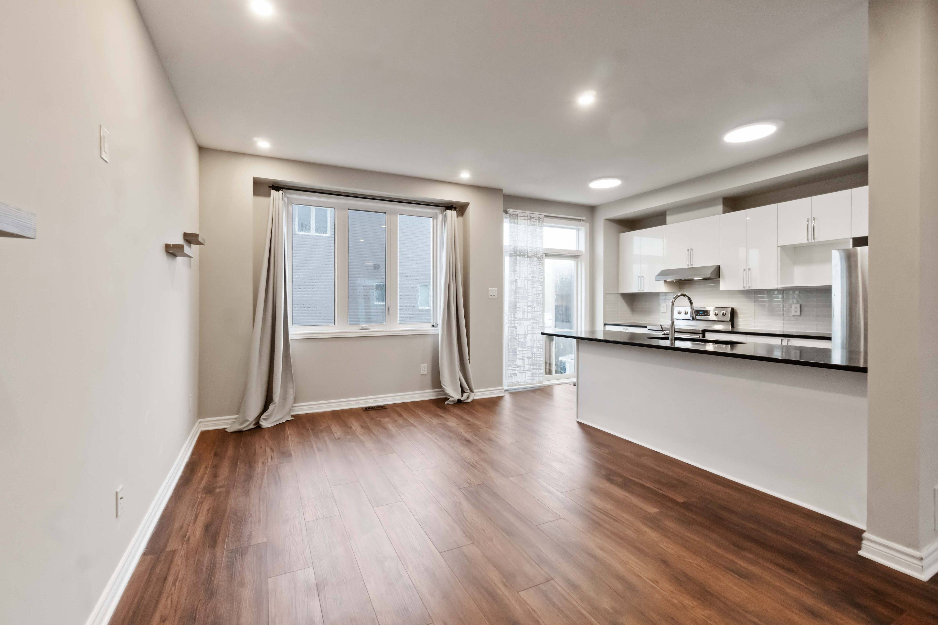 Barrhaven, ON K2C 3H2,2554 River Mist RD