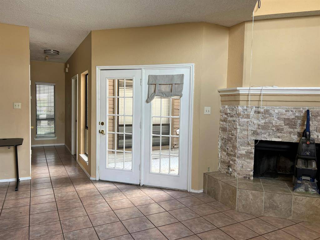Plano, TX 75074,3500 E Park Boulevard #103