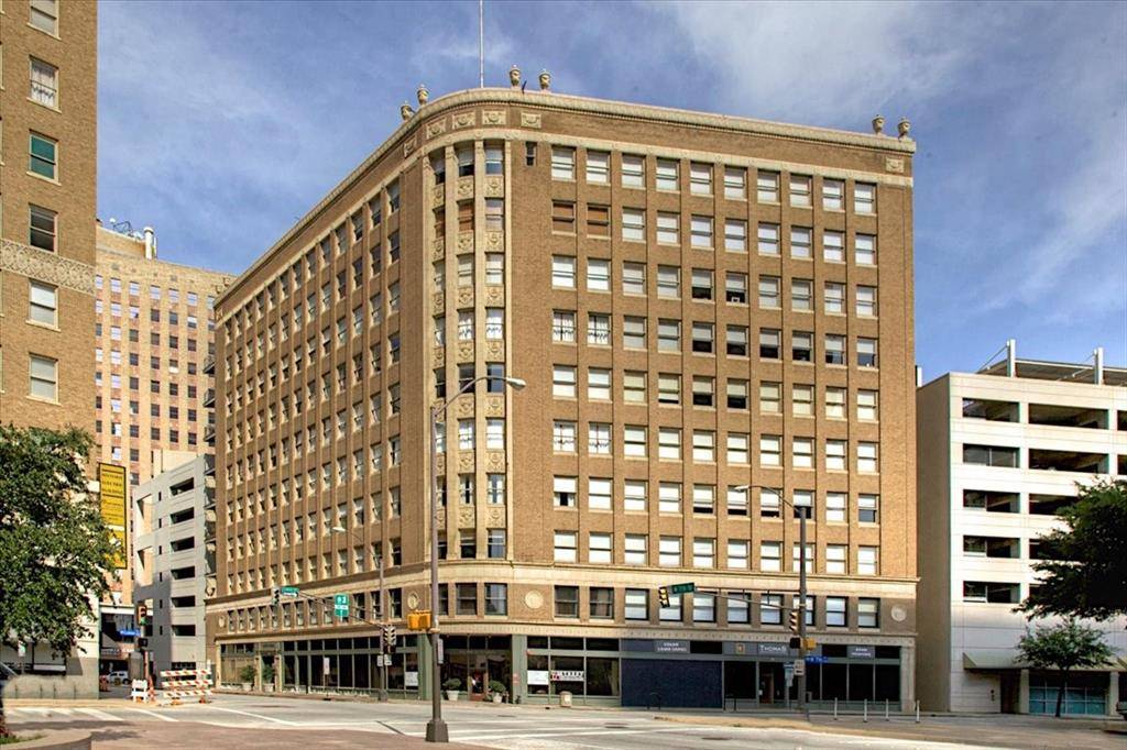 Fort Worth, TX 76102,411 W 7th Street #806