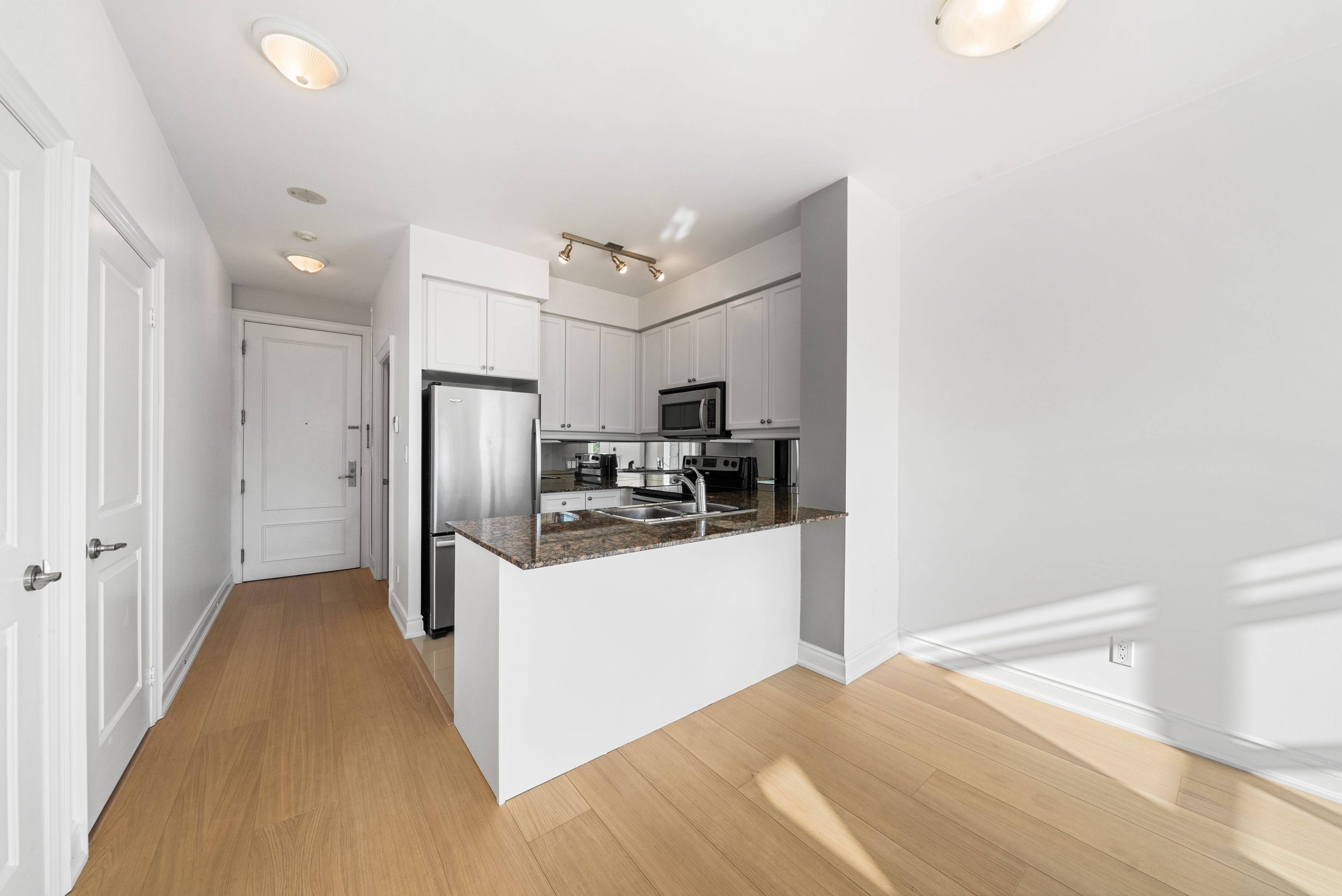 Toronto C15, ON M2J 0B1,10 Bloorview PL #209