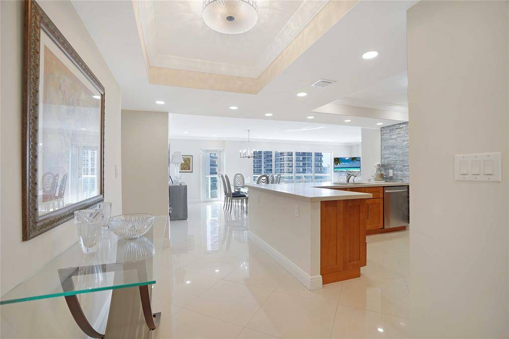 Fort Lauderdale, FL 33308,3400 Galt Ocean #1610 S