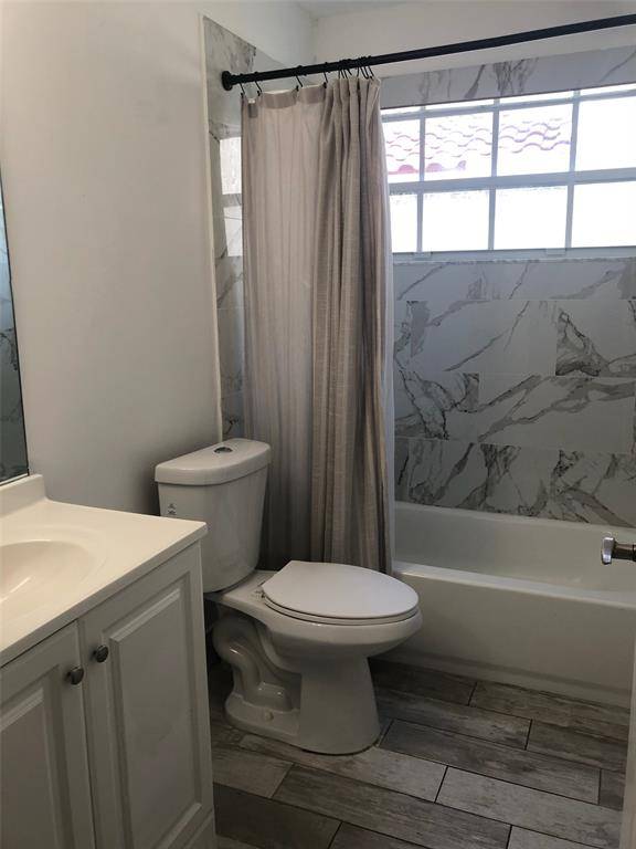 Coral Springs, FL 33071,256 NW 116 LANE