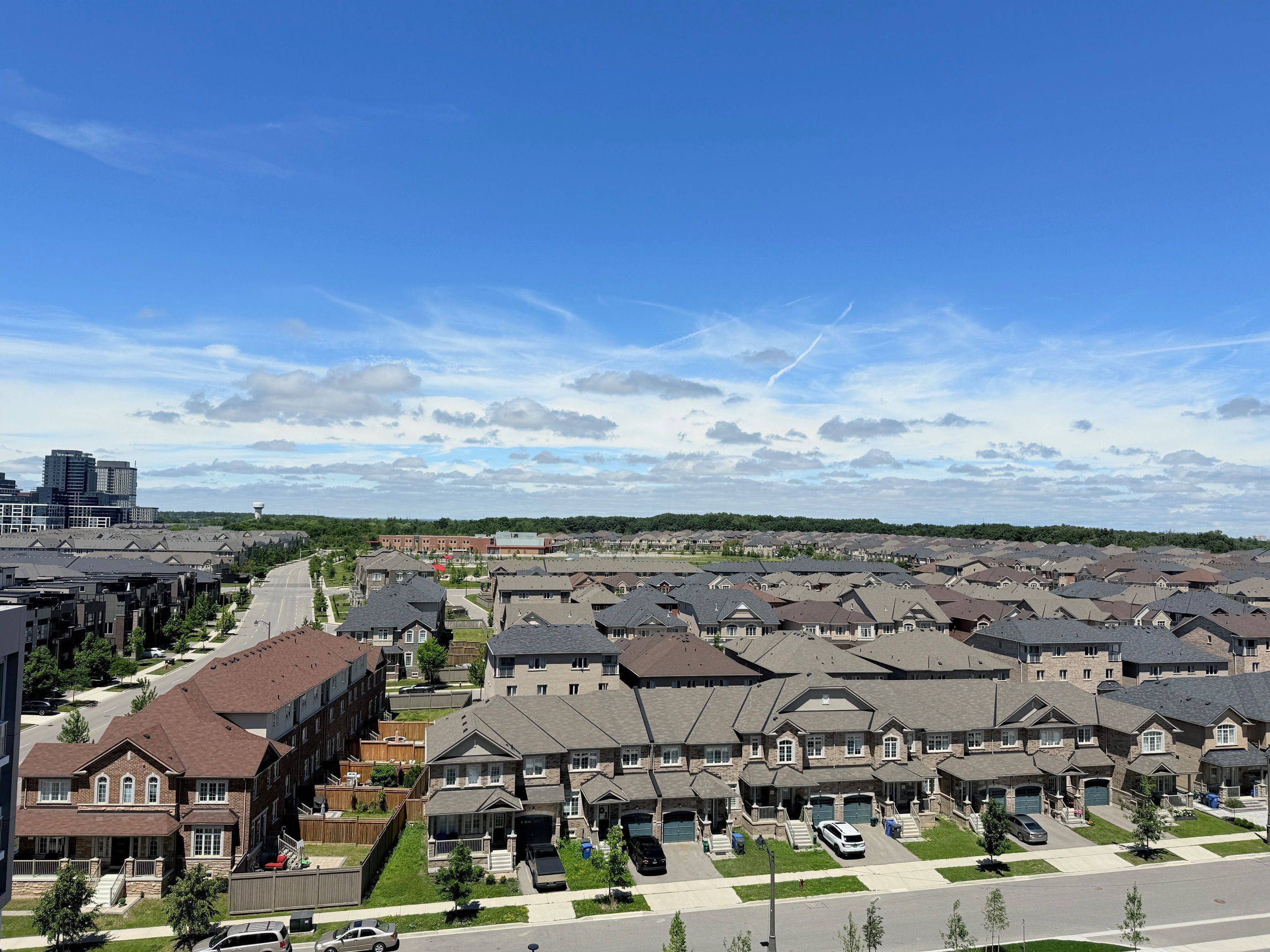Oakville, ON L6H 7X8,412 Silver Maple RD #PH-102