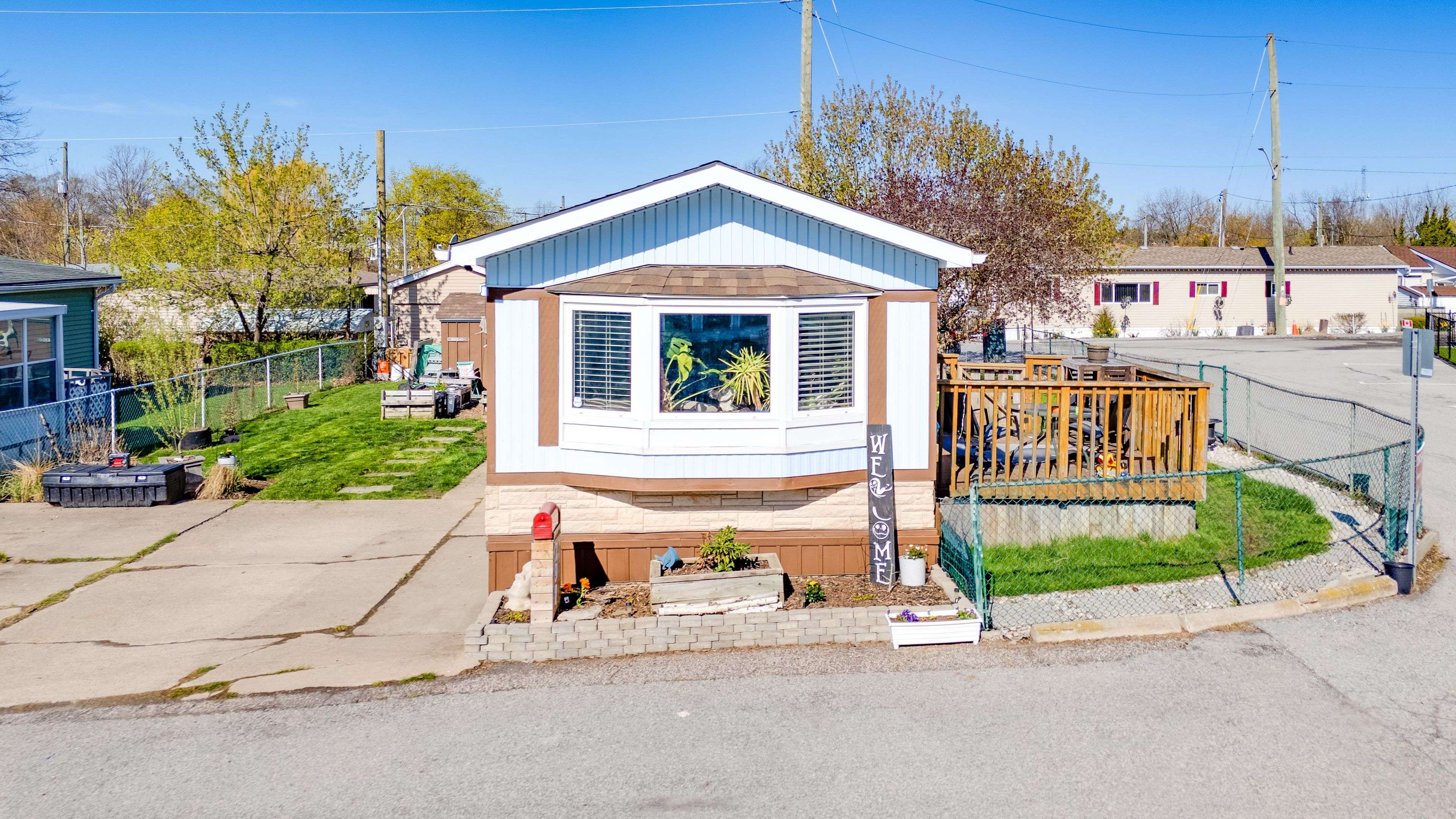 St. Catharines, ON L2S 2E5,241 St. Paul ST W #297