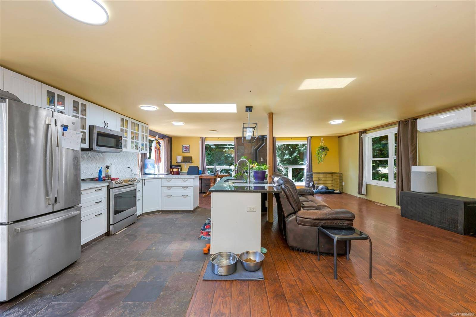 Duncan, BC V9L 5J4,4547 Cowichan Lake Rd