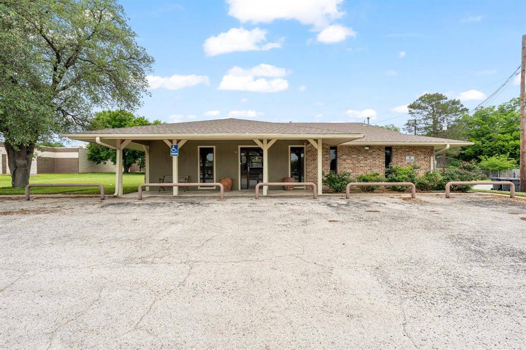 De Leon, TX 76444,740 N Texas Street
