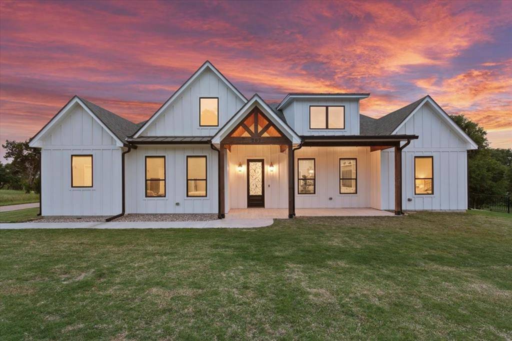 Woodway, TX 76712,207 Merrifield Drive