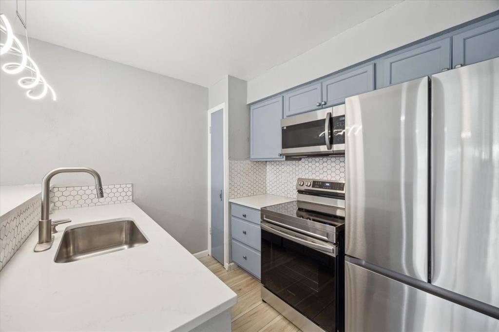Dallas, TX 75219,4837 Cedar Springs Road #321