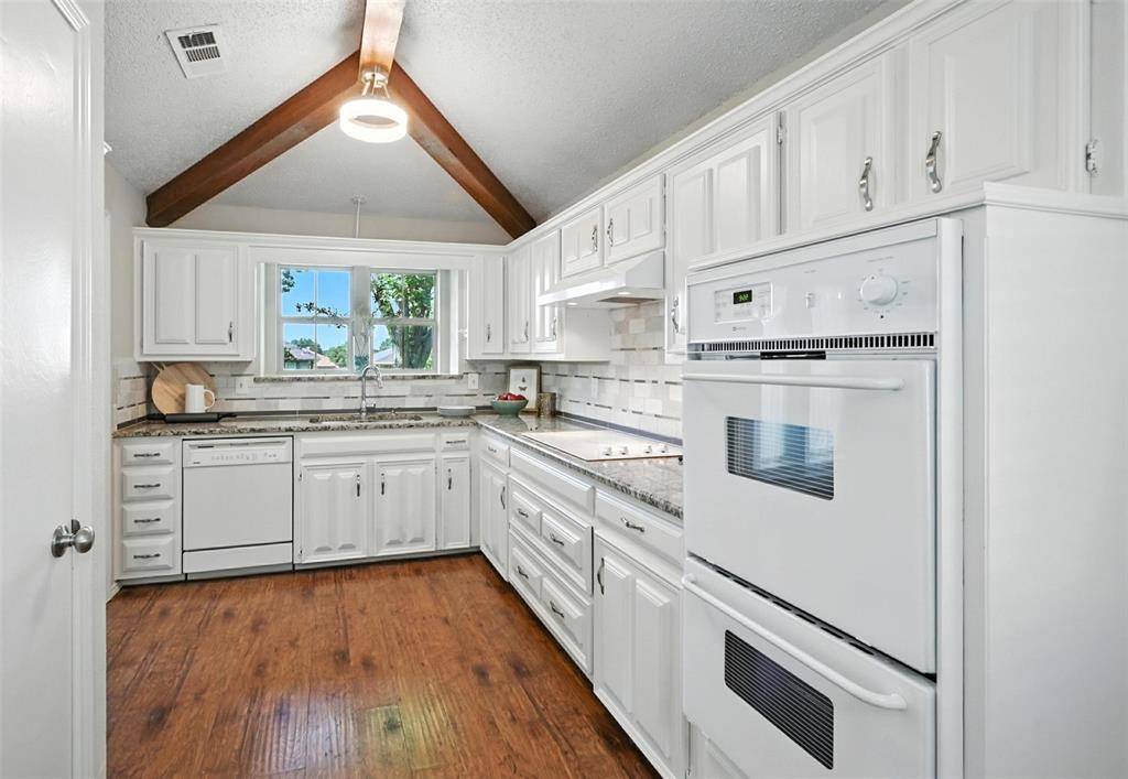 Carrollton, TX 75007,1923 Camden Way