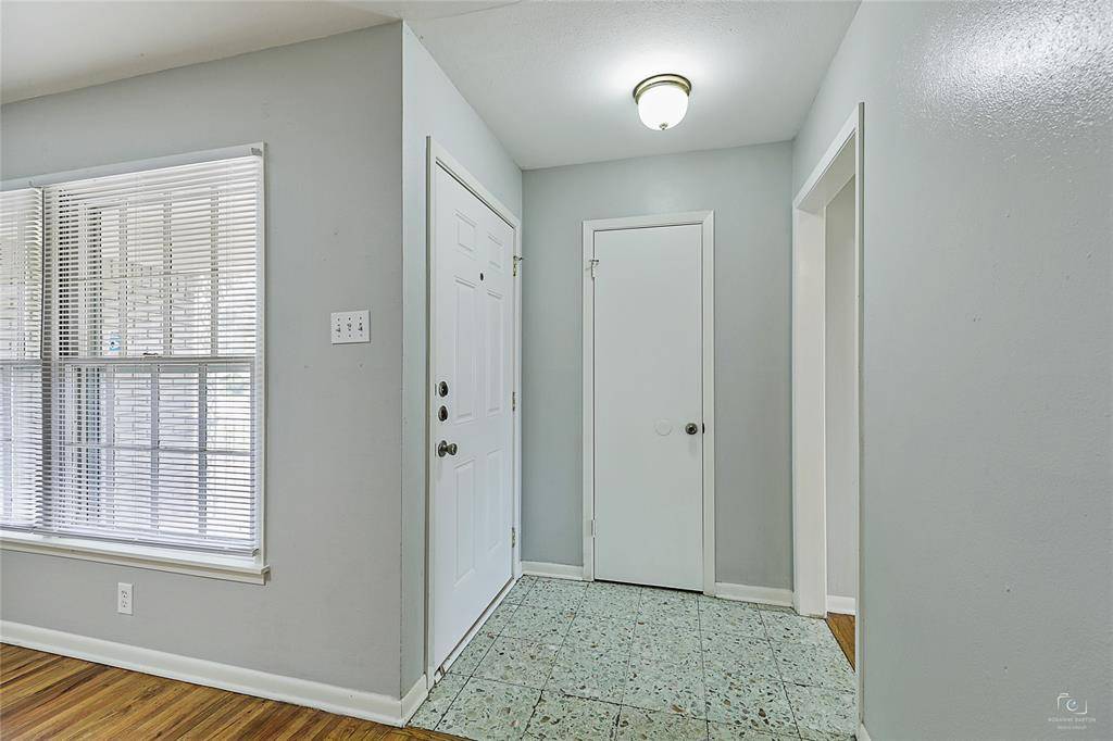 Carrollton, TX 75006,1710 Ross Avenue