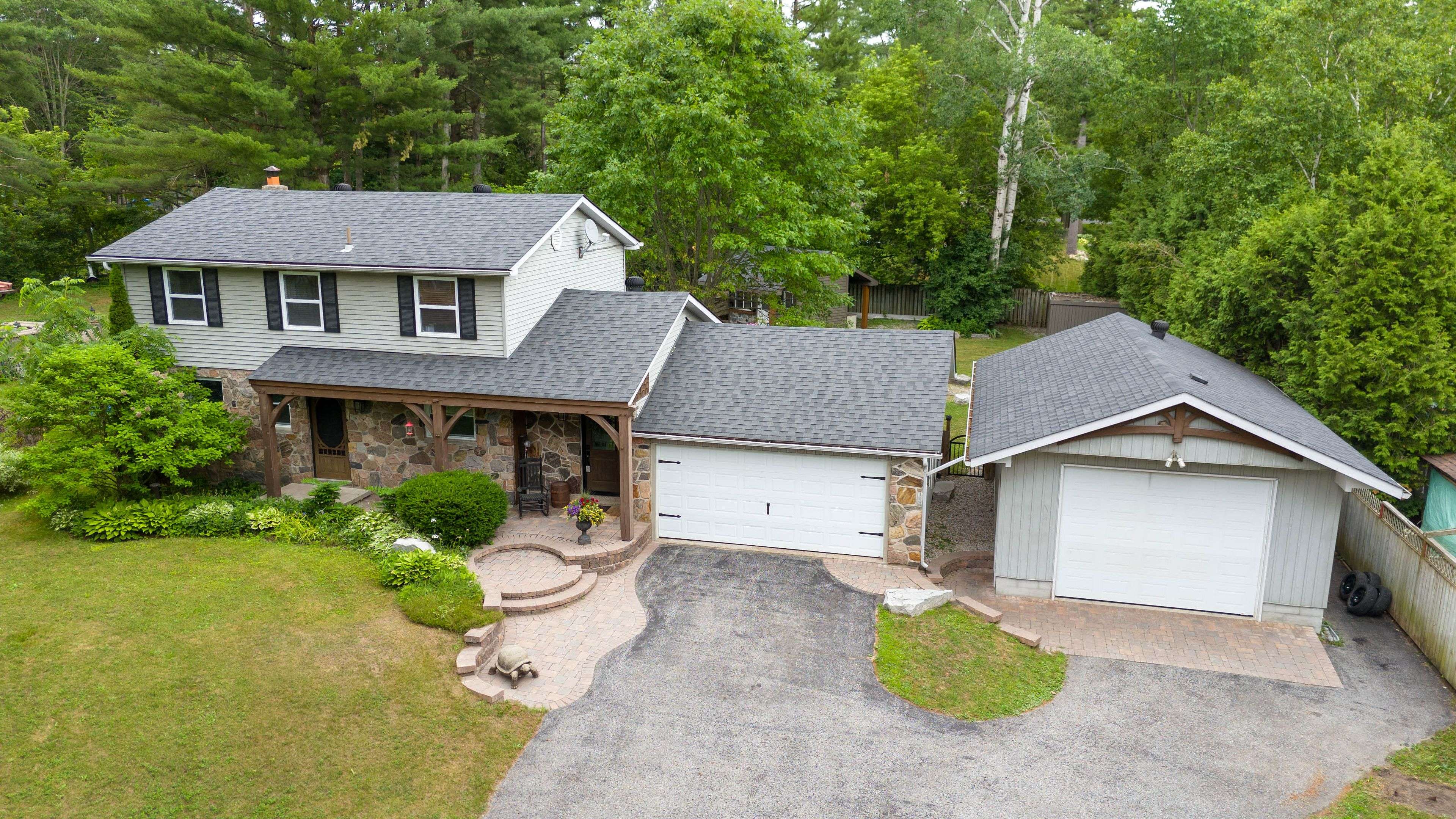 Springwater, ON L9X 0W4,31 Lawrence AVE