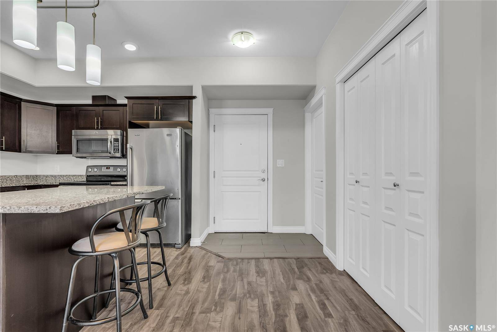Saskatoon, SK S7W 0T2,412 Willowgrove SQUARE #208