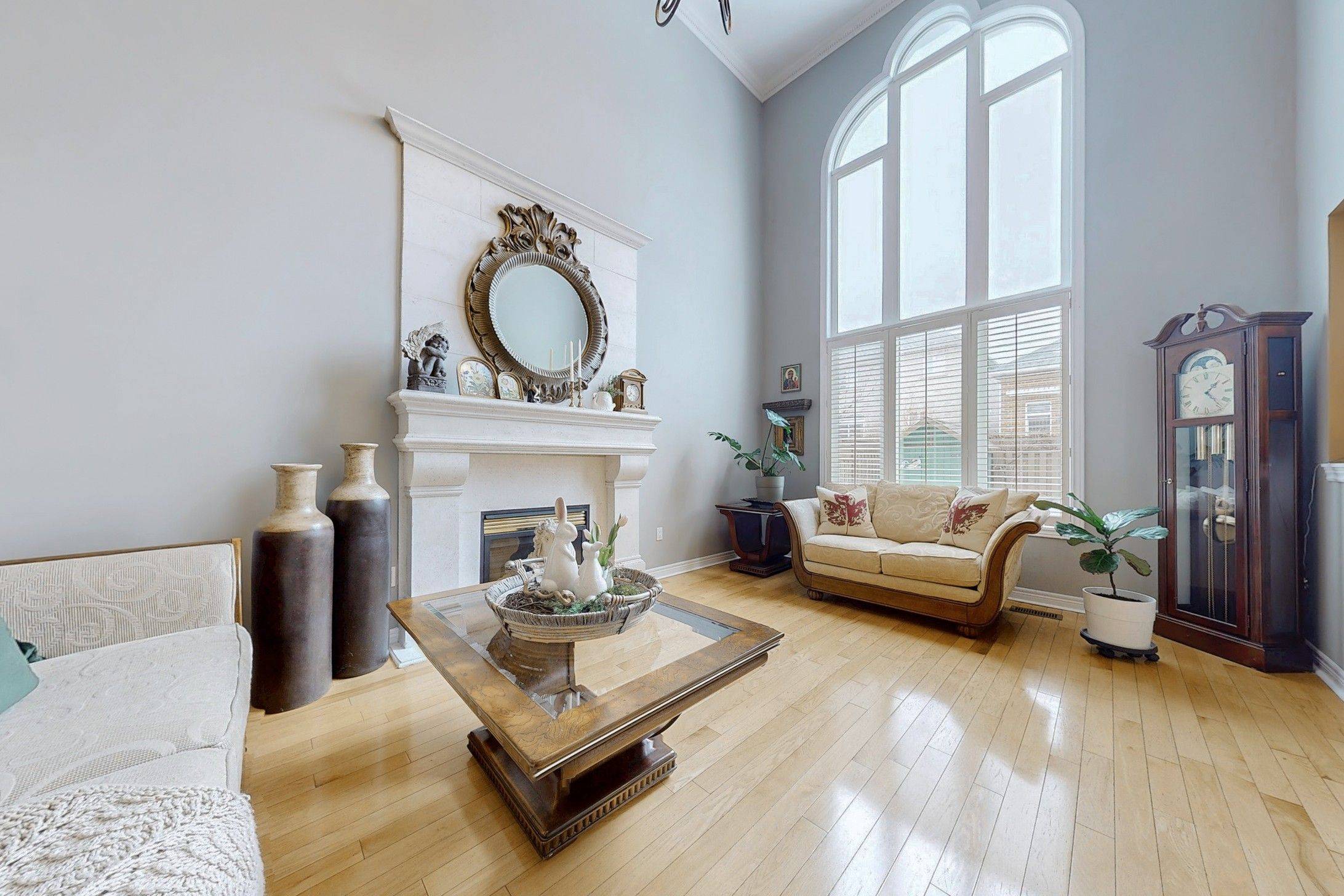 Oakville, ON L6H 7L3,2555 Nichols DR