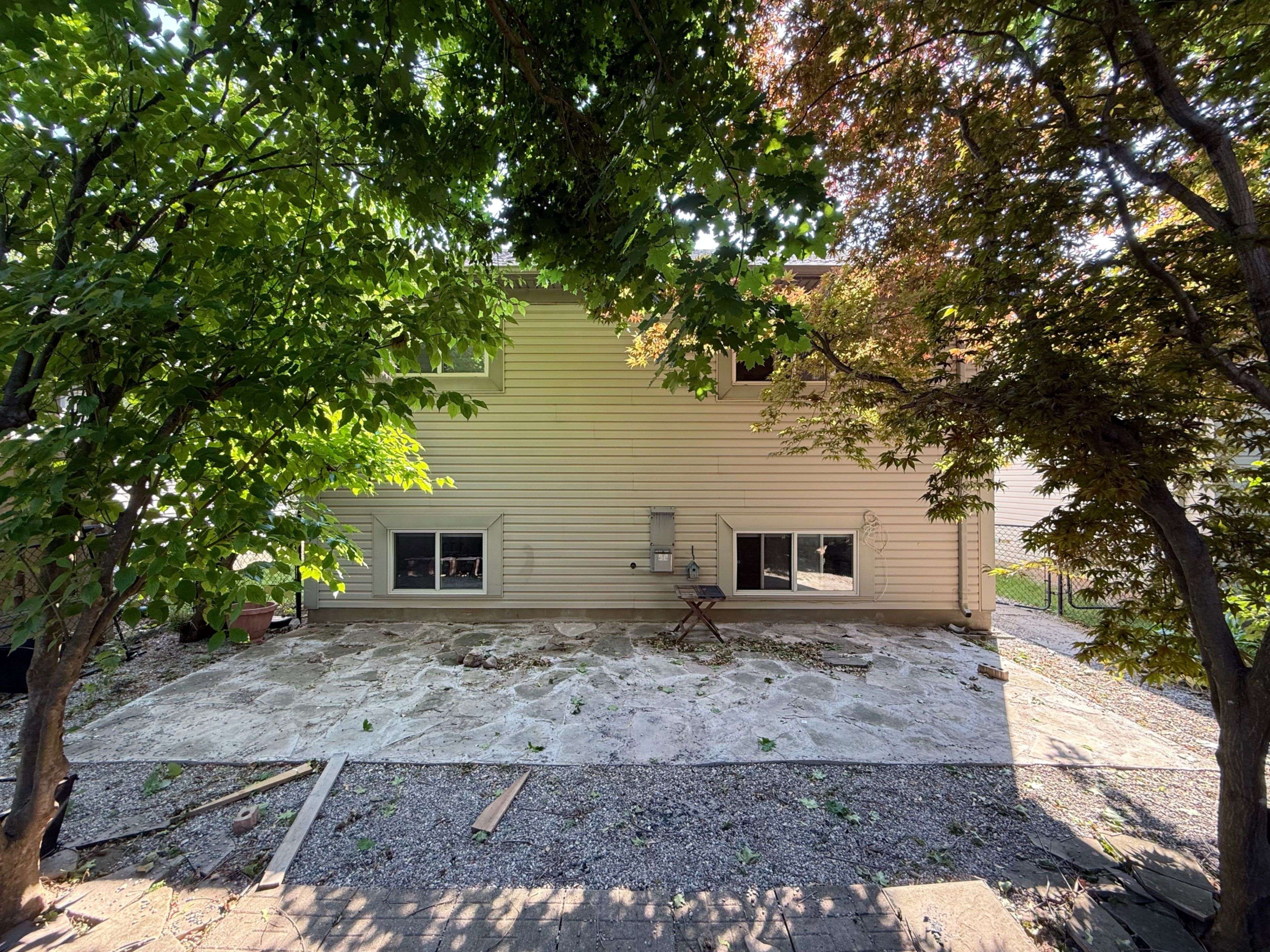 London North, ON N5X 4C7,145 NORTH CENTRE RD #6