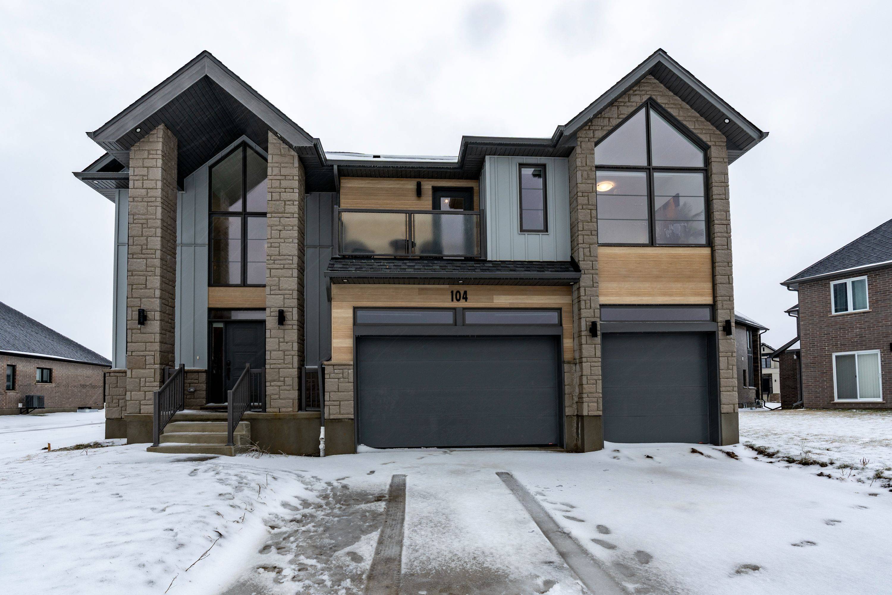 Stratford, ON N5A 6S2,104 Dempsey DR